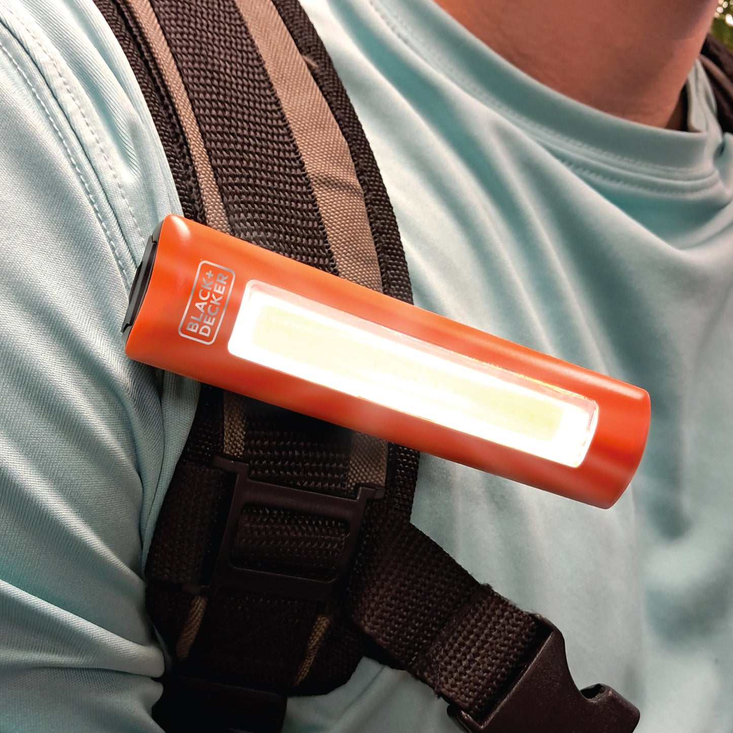 300 Lumens Handheld Light